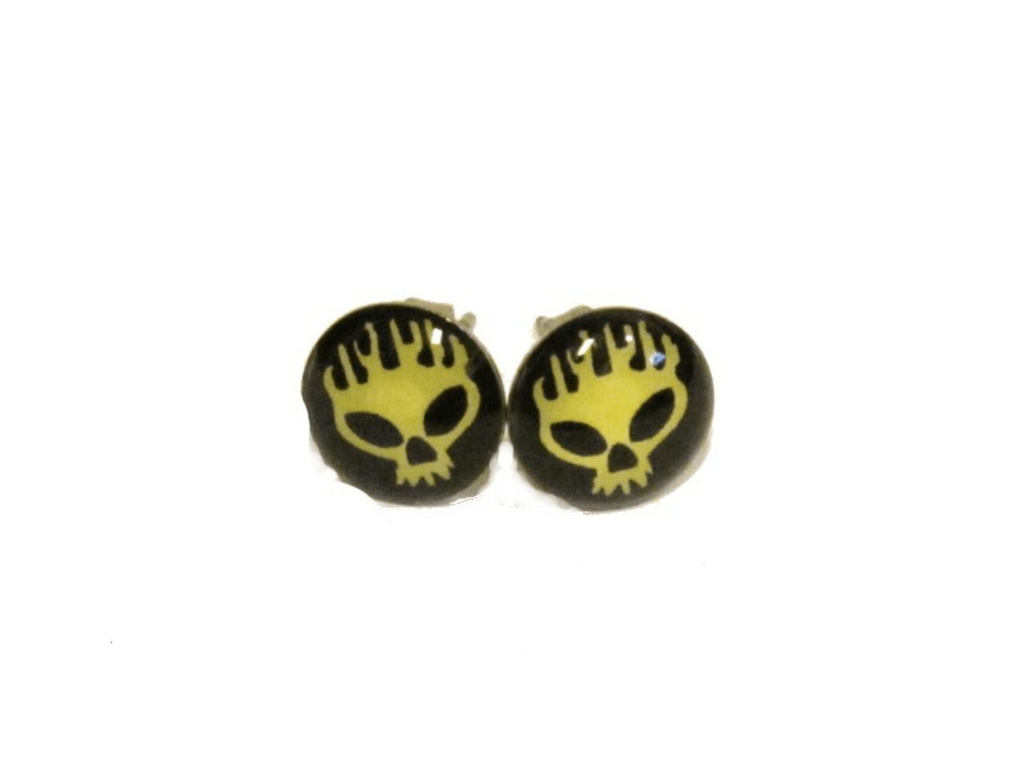 Stud earrings - Skull