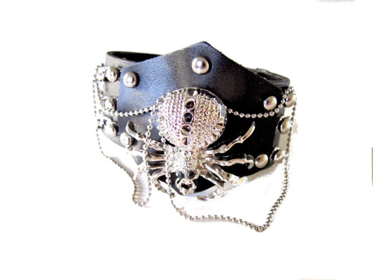 Leather bracelet with spider and chains