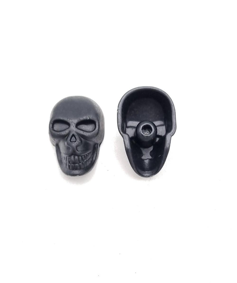 Loose Rivets - Black Skull