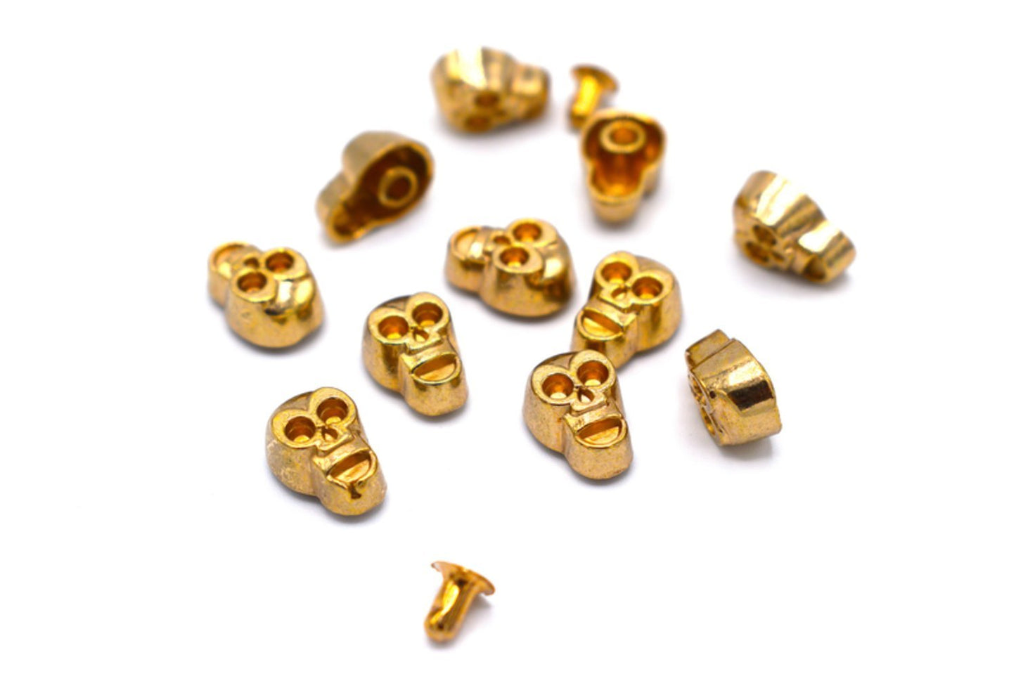 Loose rivets face gold colored 40 pieces