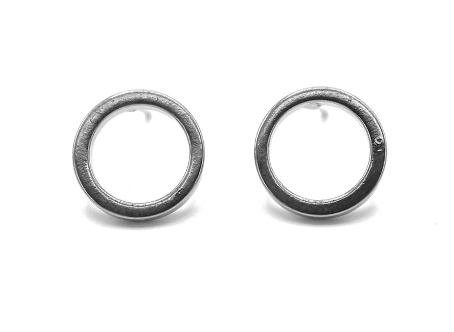 Silver colored circle earrings